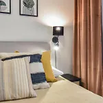 Przy Promenadzie Trzy Korony Z Sypialnia - Parking - An Der Promenade Trzy Korony Mit Schlafzimmer - Parkplatz- Na Wyspie شقة