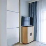 شقة Przy Promenadzie Trzy Korony Z Sypialnia - Parking - An Der Promenade Trzy Korony Mit Schlafzimmer - Parkplatz- Na Wyspie *