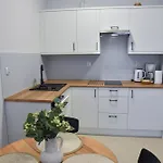 Przy Promenadzie Trzy Korony Z Sypialnia - Parking - An Der Promenade Trzy Korony Mit Schlafzimmer - Parkplatz- Na Wyspie شقة سفينويتشي