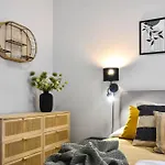 Przy Promenadzie Trzy Korony Z Sypialnia - Parking - An Der Promenade Trzy Korony Mit Schlafzimmer - Parkplatz- Na Wyspie شقة *