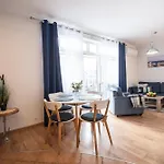 Przy Promenadzie Trzy Korony Z Sypialnia - Parking - An Der Promenade Trzy Korony Mit Schlafzimmer - Parkplatz- Na Wyspie شقة *