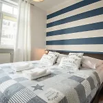 Przy Promenadzie Trzy Korony Z Sypialnia - Parking - An Der Promenade Trzy Korony Mit Schlafzimmer - Parkplatz- Na Wyspie شقة سفينويتشي