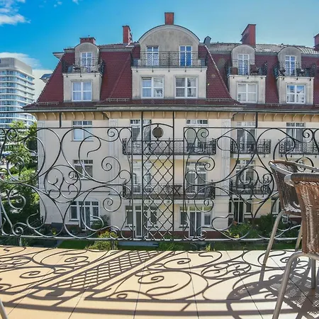 Apartment Przy Promenadzie Trzy Korony Z Sypialnia & Parking - Na Wyspie Swinemünde