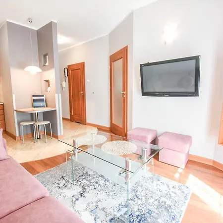 Przy Promenadzie Trzy Korony Z Sypialnia - Parking - An Der Promenade Trzy Korony Mit Schlafzimmer - Parkplatz- Na Wyspie *