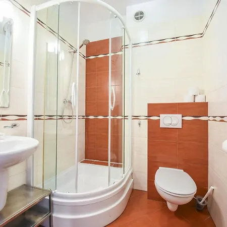 Apartment Przy Promenadzie Trzy Korony Z Sypialnia & Parking - Na Wyspie Swinemünde