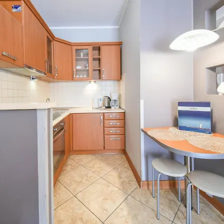 Przy Promenadzie Trzy Korony Z Sypialnia - Parking - An Der Promenade Trzy Korony Mit Schlafzimmer - Parkplatz- Na Wyspie Apartmán *