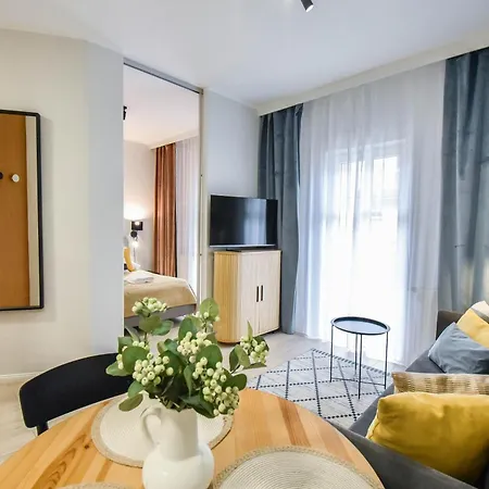 Przy Promenadzie Trzy Korony Z Sypialnia - Parking - An Der Promenade Trzy Korony Mit Schlafzimmer - Parkplatz- Na Wyspie *