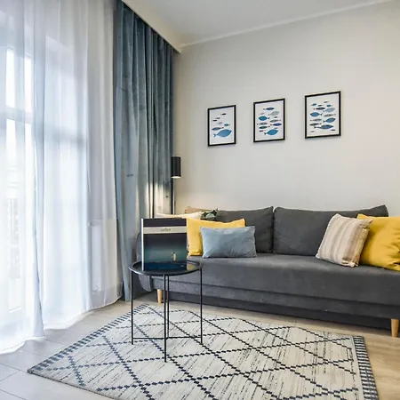 Przy Promenadzie Trzy Korony Z Sypialnia - Parking - An Der Promenade Trzy Korony Mit Schlafzimmer - Parkplatz- Na Wyspie *