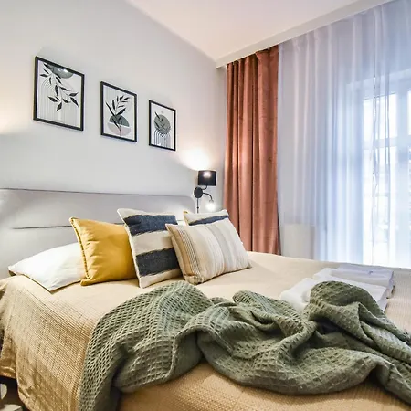 Przy Promenadzie Trzy Korony Z Sypialnia - Parking - An Der Promenade Trzy Korony Mit Schlafzimmer - Parkplatz- Na Wyspie