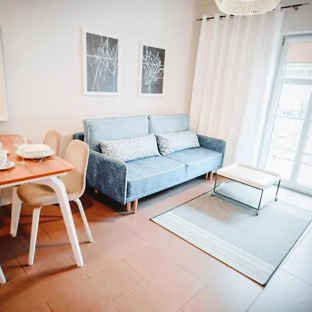 Przy Promenadzie Trzy Korony Z Sypialnia - Parking - An Der Promenade Trzy Korony Mit Schlafzimmer - Parkplatz- Na Wyspie *