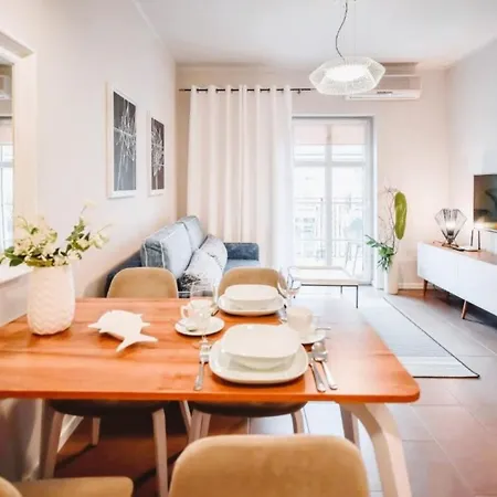 Przy Promenadzie Trzy Korony Z Sypialnia - Parking - An Der Promenade Trzy Korony Mit Schlafzimmer - Parkplatz- Na Wyspie Apartmán *