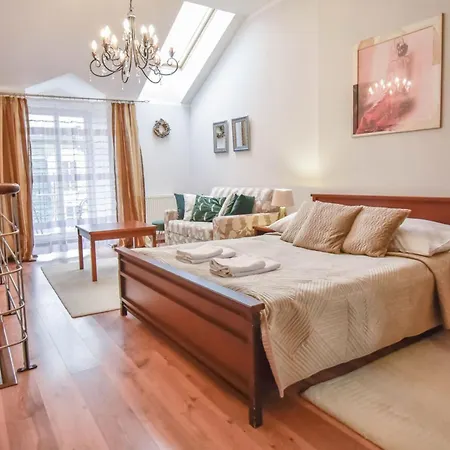 Przy Promenadzie Trzy Korony Z Sypialnia - Parking - An Der Promenade Trzy Korony Mit Schlafzimmer - Parkplatz- Na Wyspie Apartmán