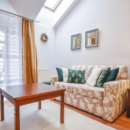 Apartmán Przy Promenadzie Trzy Korony Z Sypialnia - Parking - An Der Promenade Trzy Korony Mit Schlafzimmer - Parkplatz- Na Wyspie *