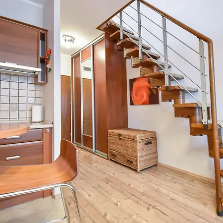 Przy Promenadzie Trzy Korony Z Sypialnia - Parking - An Der Promenade Trzy Korony Mit Schlafzimmer - Parkplatz- Na Wyspie * سفينويتشي