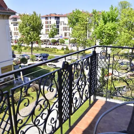 Przy Promenadzie Trzy Korony Z Sypialnia - Parking - An Der Promenade Trzy Korony Mit Schlafzimmer - Parkplatz- Na Wyspie *