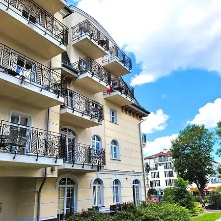 شقة Przy Promenadzie Trzy Korony Z Sypialnia - Parking - An Der Promenade Trzy Korony Mit Schlafzimmer - Parkplatz- Na Wyspie