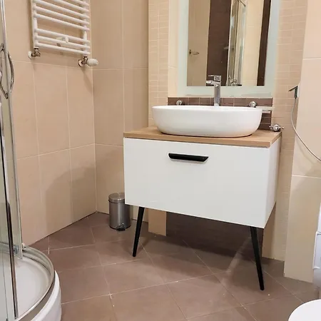 Przy Promenadzie Trzy Korony Z Sypialnia - Parking - An Der Promenade Trzy Korony Mit Schlafzimmer - Parkplatz- Na Wyspie * Svinoústí