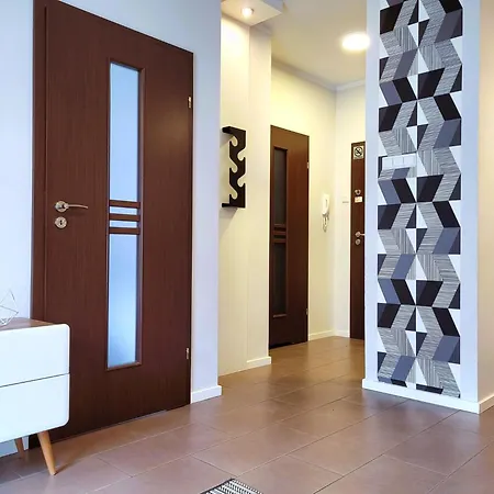 Przy Promenadzie Trzy Korony Z Sypialnia - Parking - An Der Promenade Trzy Korony Mit Schlafzimmer - Parkplatz- Na Wyspie سفينويتشي