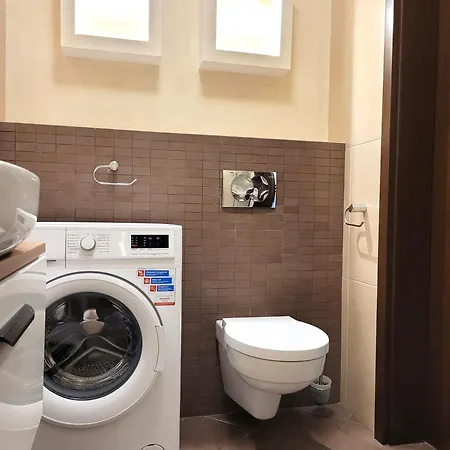 Przy Promenadzie Trzy Korony Z Sypialnia - Parking - An Der Promenade Trzy Korony Mit Schlafzimmer - Parkplatz- Na Wyspie