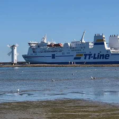 Apartmán Przy Promenadzie Trzy Korony Z Sypialnia - Parking - An Der Promenade Trzy Korony Mit Schlafzimmer - Parkplatz- Na Wyspie