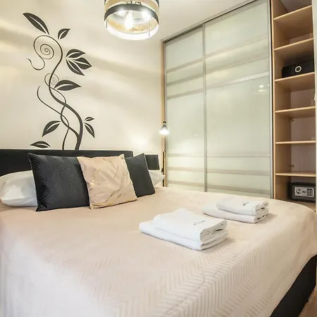 شقة Przy Promenadzie Trzy Korony Z Sypialnia - Parking - An Der Promenade Trzy Korony Mit Schlafzimmer - Parkplatz- Na Wyspie *