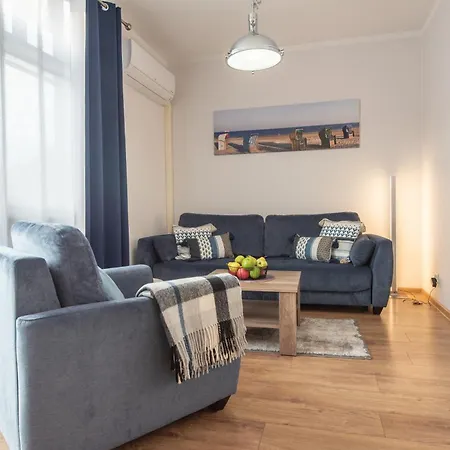 Przy Promenadzie Trzy Korony Z Sypialnia - Parking - An Der Promenade Trzy Korony Mit Schlafzimmer - Parkplatz- Na Wyspie * 슈비노우이스쳬