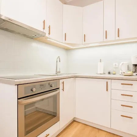 Przy Promenadzie Trzy Korony Z Sypialnia - Parking - An Der Promenade Trzy Korony Mit Schlafzimmer - Parkplatz- Na Wyspie