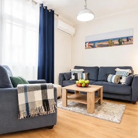 Przy Promenadzie Trzy Korony Z Sypialnia - Parking - An Der Promenade Trzy Korony Mit Schlafzimmer - Parkplatz- Na Wyspie Apartmán