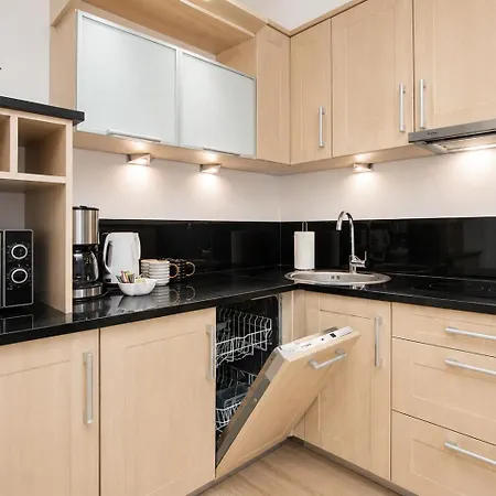 Przy Promenadzie Trzy Korony Z Sypialnia - Parking - An Der Promenade Trzy Korony Mit Schlafzimmer - Parkplatz- Na Wyspie *