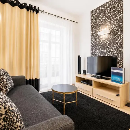 Przy Promenadzie Trzy Korony Z Sypialnia - Parking - An Der Promenade Trzy Korony Mit Schlafzimmer - Parkplatz- Na Wyspie Apartmán Svinoústí